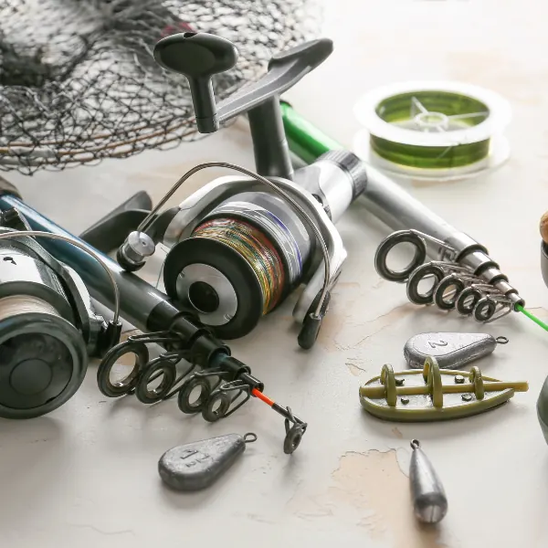 Clearance — fishing gear at Alshahama Marine